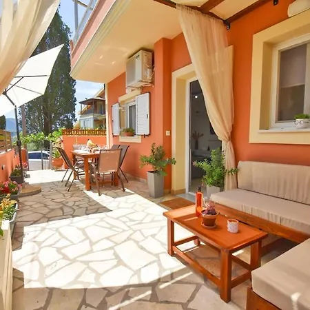 Kosmas Family House * Kanálion