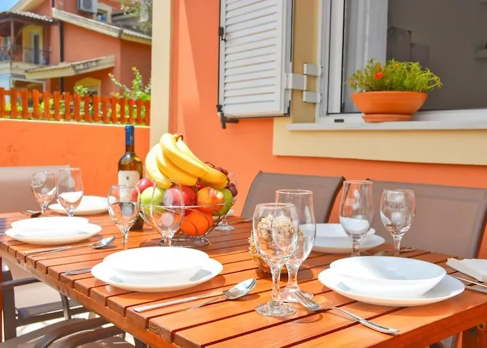 Kosmas Family House Kanálion