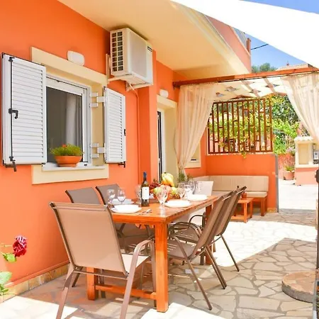 Kosmas Family House 公寓 *